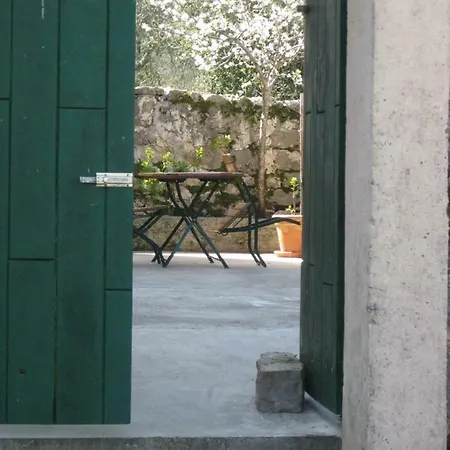 Guest house Canis Aureus